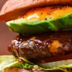 アボカドチェダーチーズバーガー