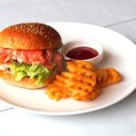 スモークサーモンとクリームチーズサンド